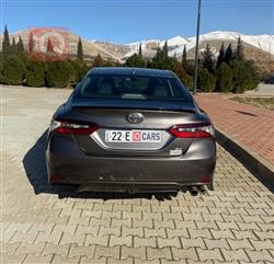 تۆیۆتا کامری